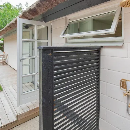 4 Bedroom Awesome In