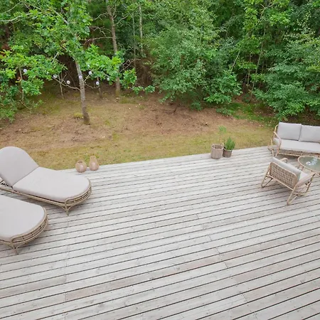 4 Bedroom Awesome In Prázdninový dům Pandrup